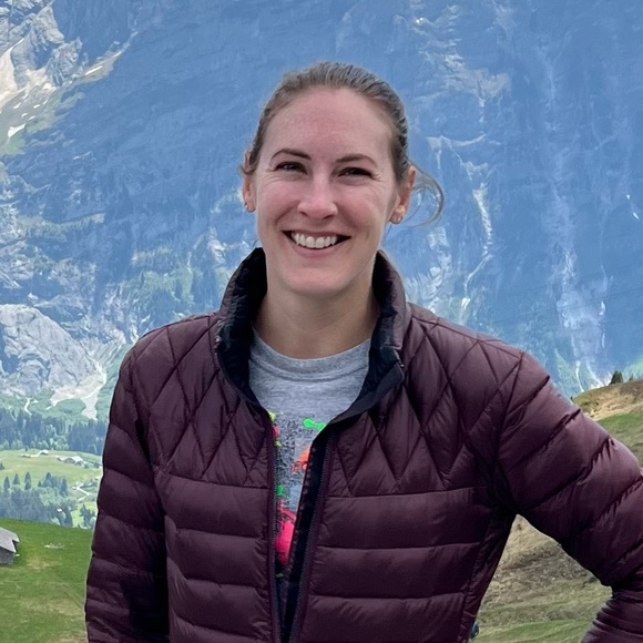 Meet your Posher, Vicki - Picture 1 of 1